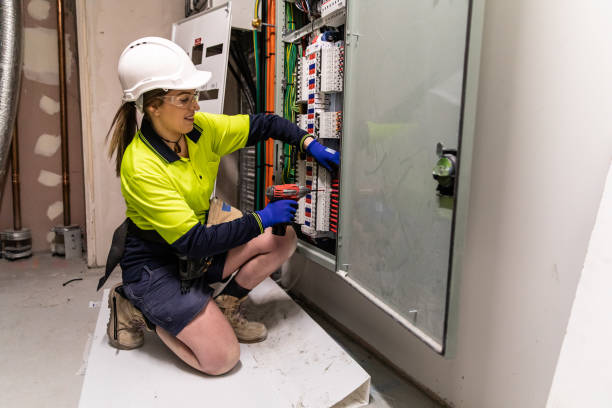 Best Emergency Electrical Repair  in Santa Clarita, CA
